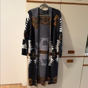 Chic Tribal Patterned Cape Cardigan
